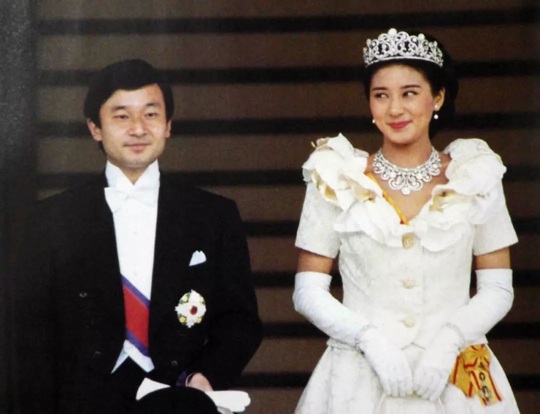 来认识一下 这位就是日本新天皇 雅子 新浪财经 新浪网 来认识一下 这位就是日本新天皇 雅子 新浪财经 新浪网
