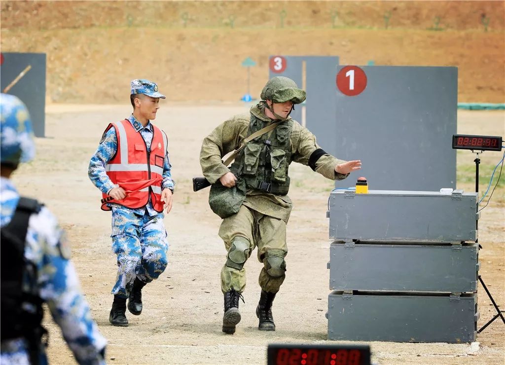 中俄陸戰分隊軍事競賽,中國海軍陸戰隊包攬所有項目冠軍!