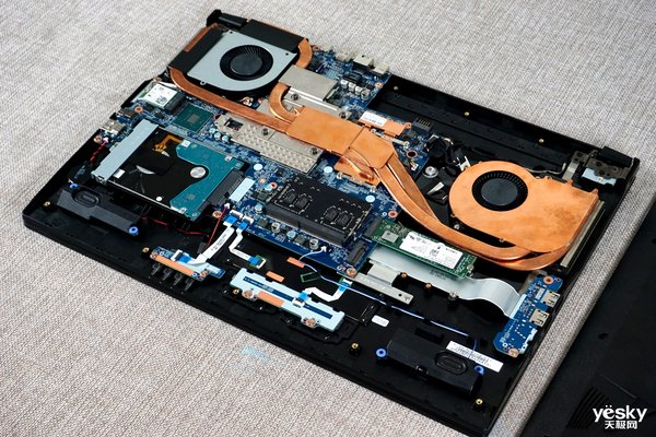 微框巨屏的性能"猛兽" 雷神911plus全面评测