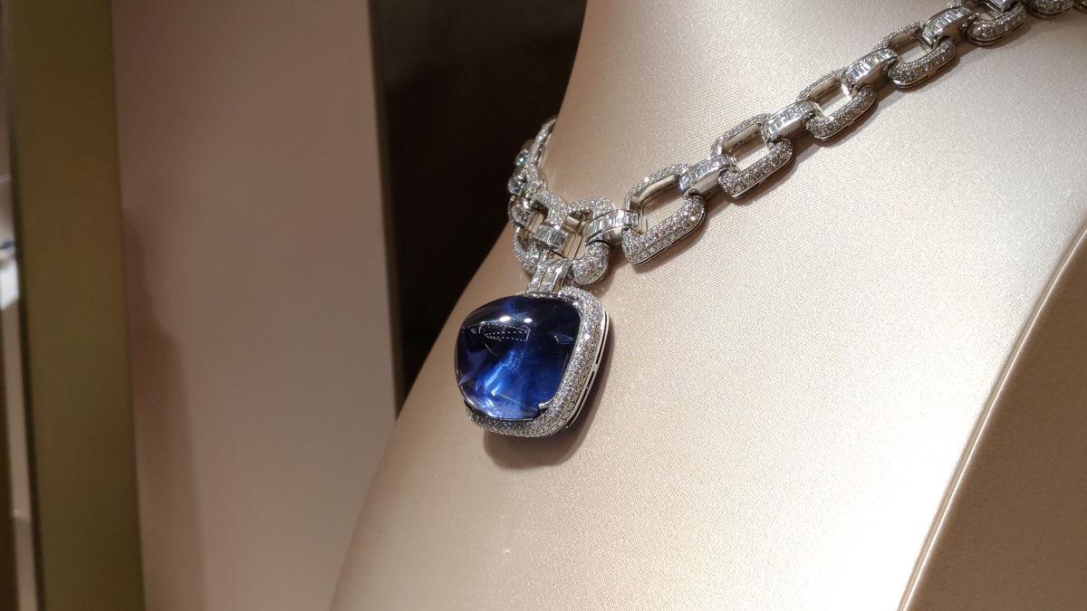 世界最贵蓝宝石叫什么不同(世界上最贵的蓝宝石叫什么名字)