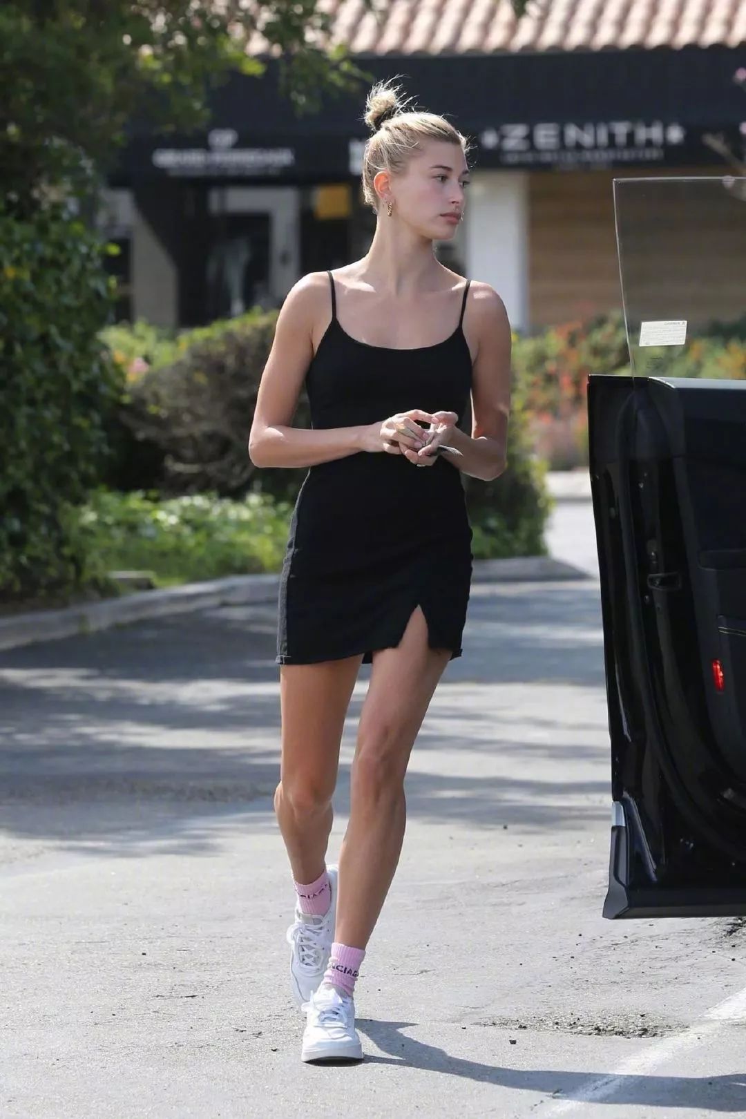 刚来上海就大排长队只出s码的brandymelville到底什么来头