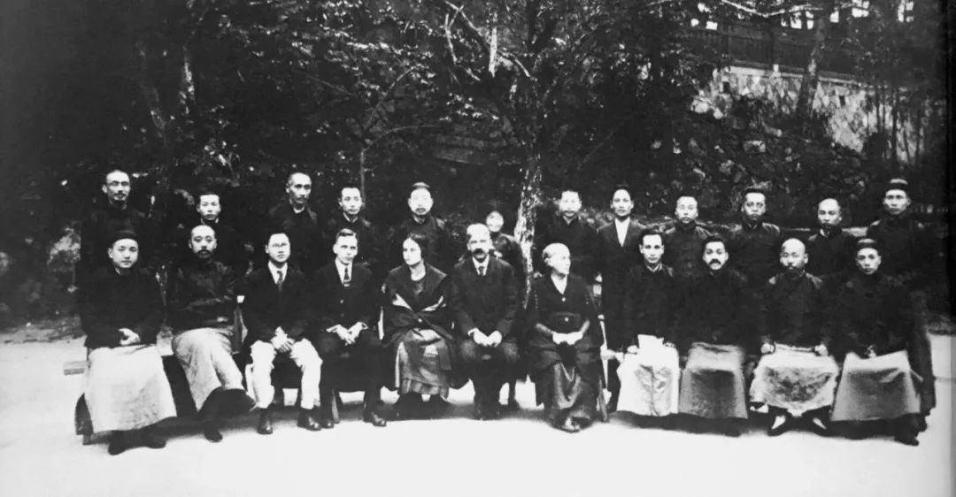 杜威来华百年|他受到中国知识分子欢迎,也有人对他逃避拒斥