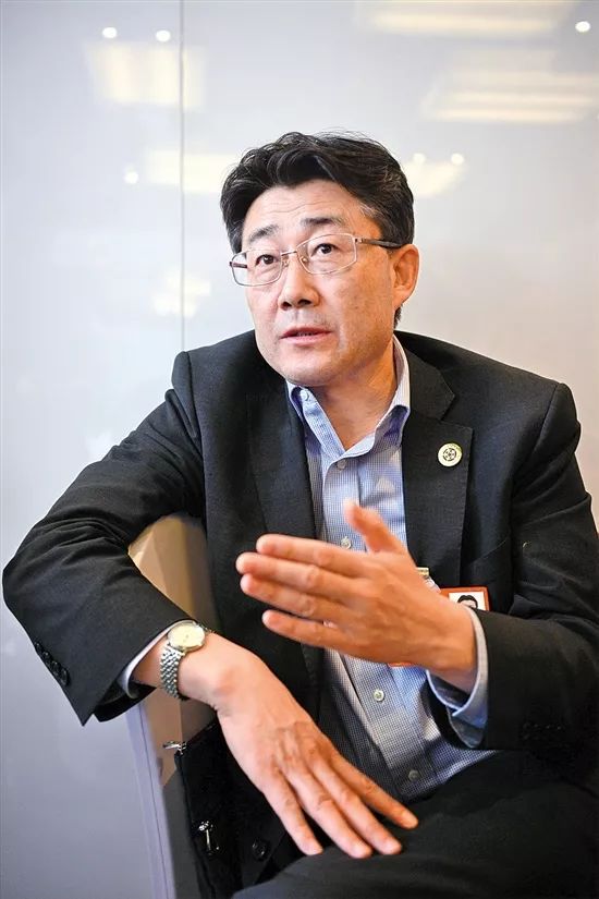 颜宁当选美国科学院士,明明可以靠脸非要拼智商