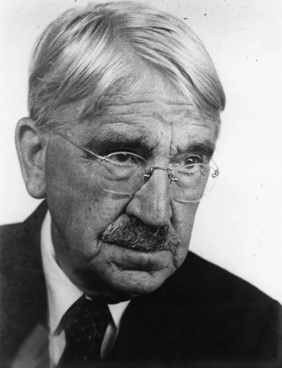 杜威来华百年|他受到中国知识分子欢迎,也有人对他逃避拒斥