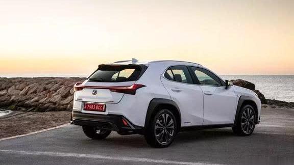 雷克萨斯UX300e可能是其首款纯电动汽车