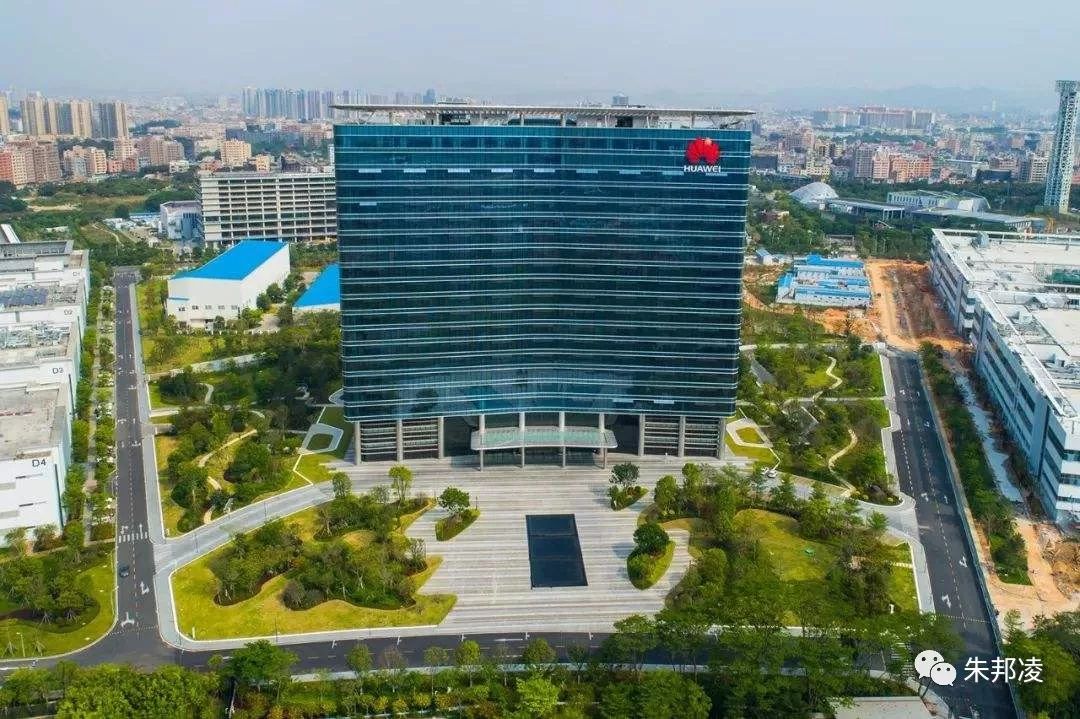 华为吹响全球总进攻号!手机冲第一,电脑冲前五