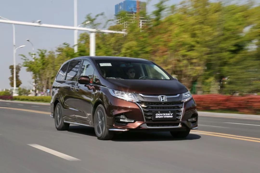 奶爸必看！这台全新大空间7座车，值不值得买看完就知道了