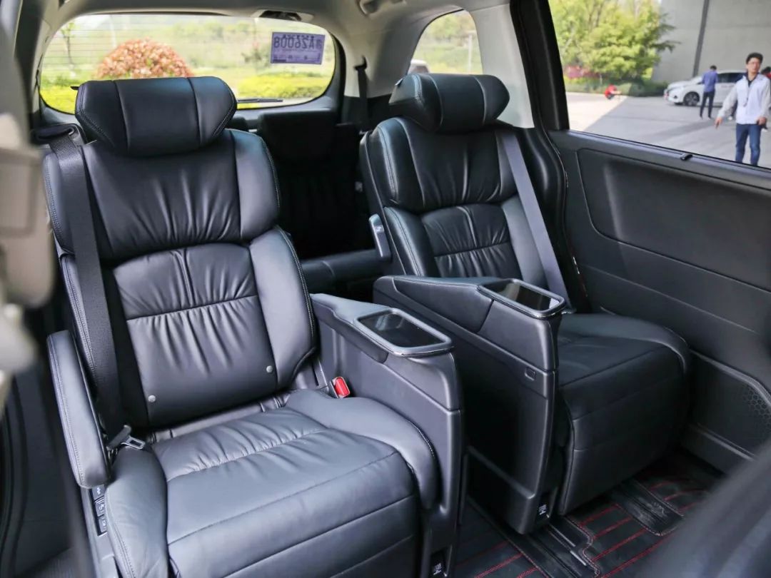 奶爸必看！这台全新大空间7座车，值不值得买看完就知道了