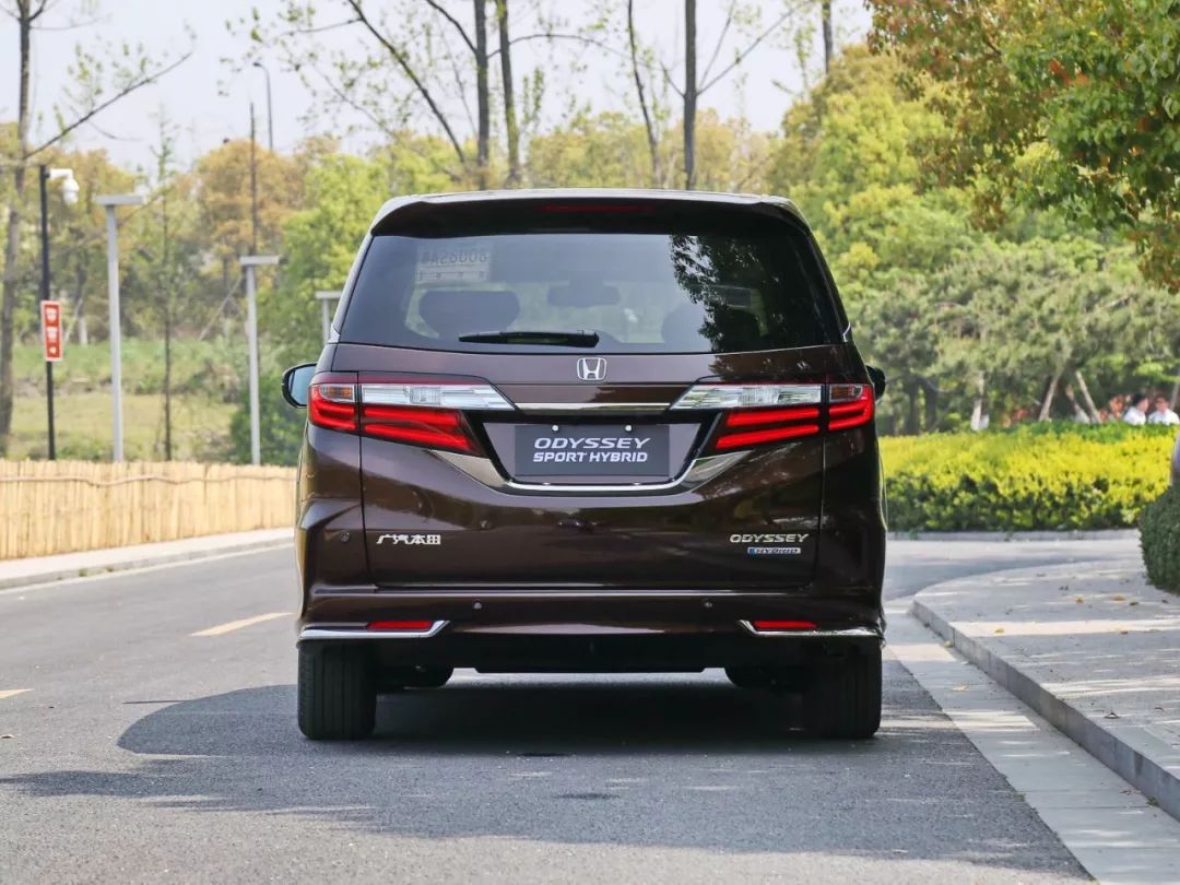 奶爸必看！这台全新大空间7座车，值不值得买看完就知道了