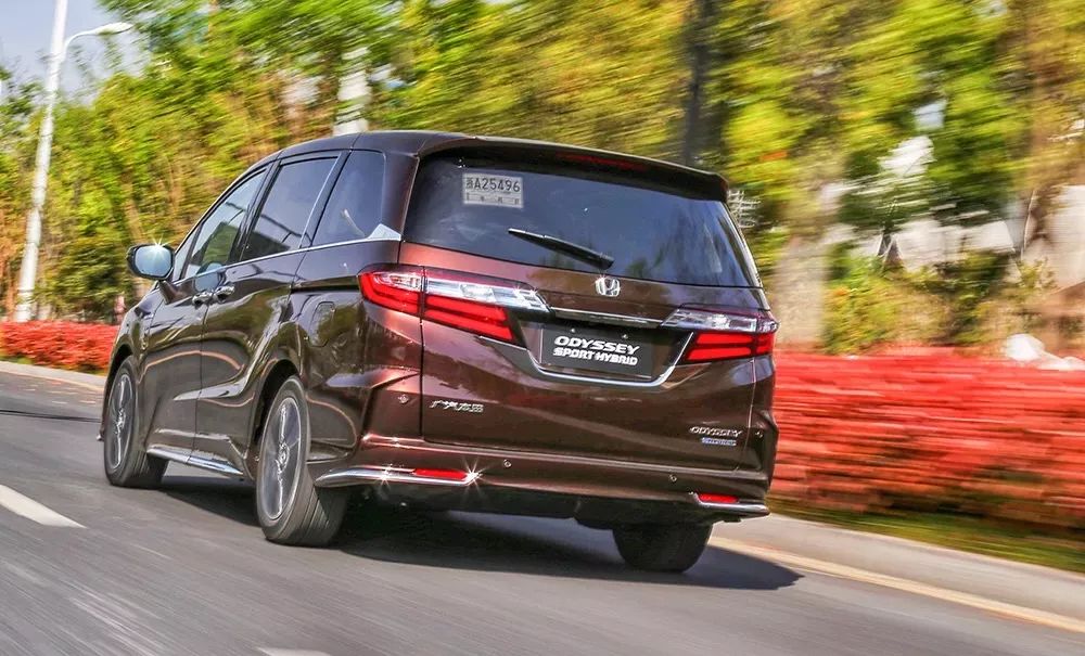 奶爸必看！这台全新大空间7座车，值不值得买看完就知道了