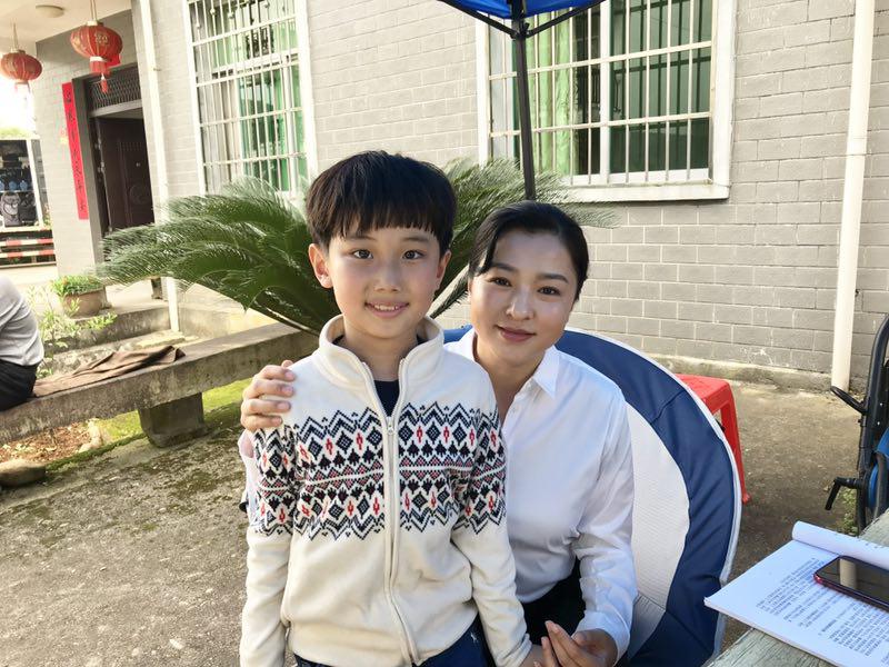 电视剧《廖俊波》热拍 童星演员秦英顺饰演方石头