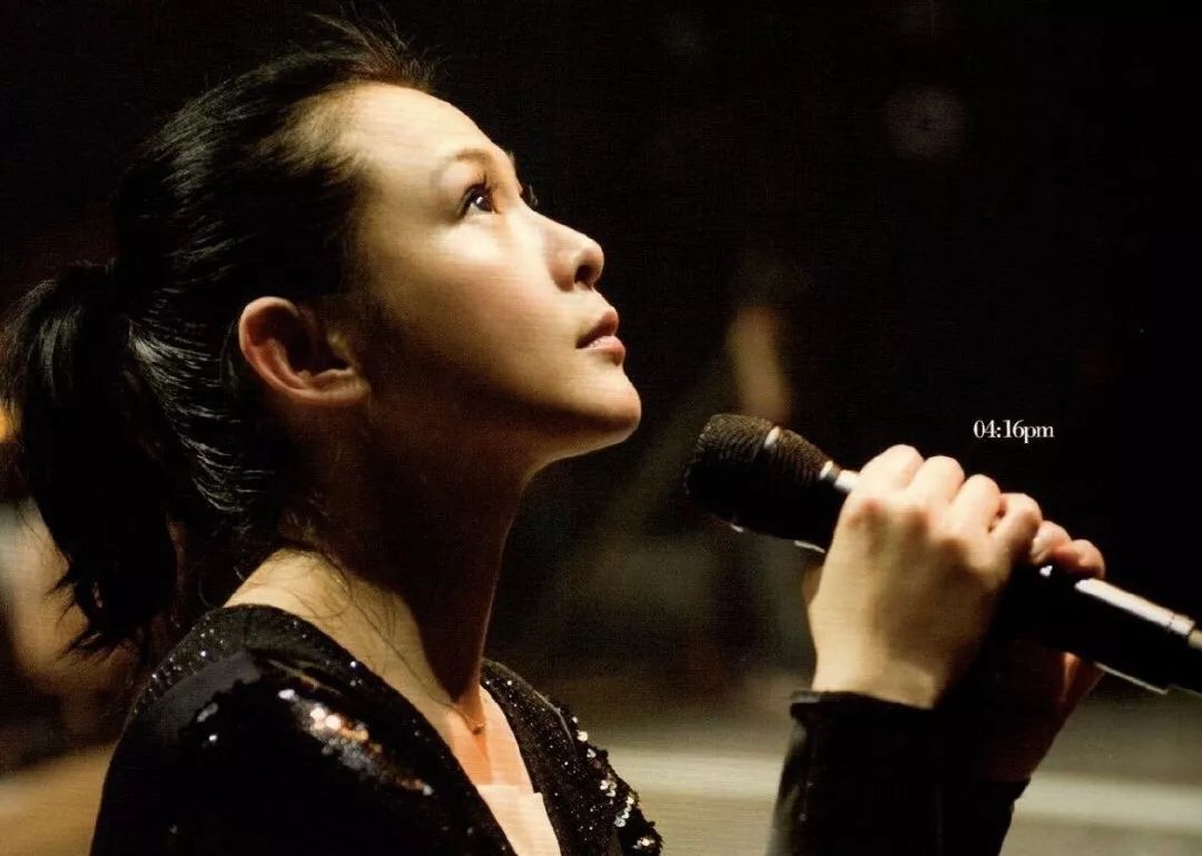 50岁的刘若英,气质完爆20岁少女,方法居然这么简单?