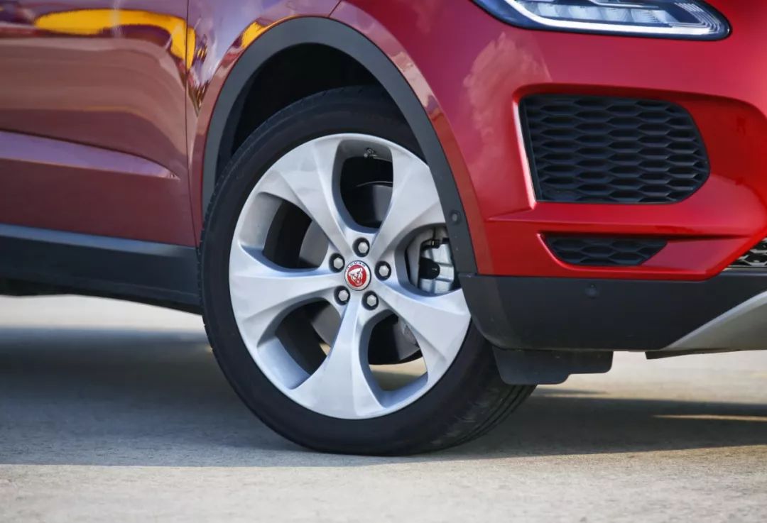 2.0T+9AT，这台SUV运动感爆棚，实测性能曝光！