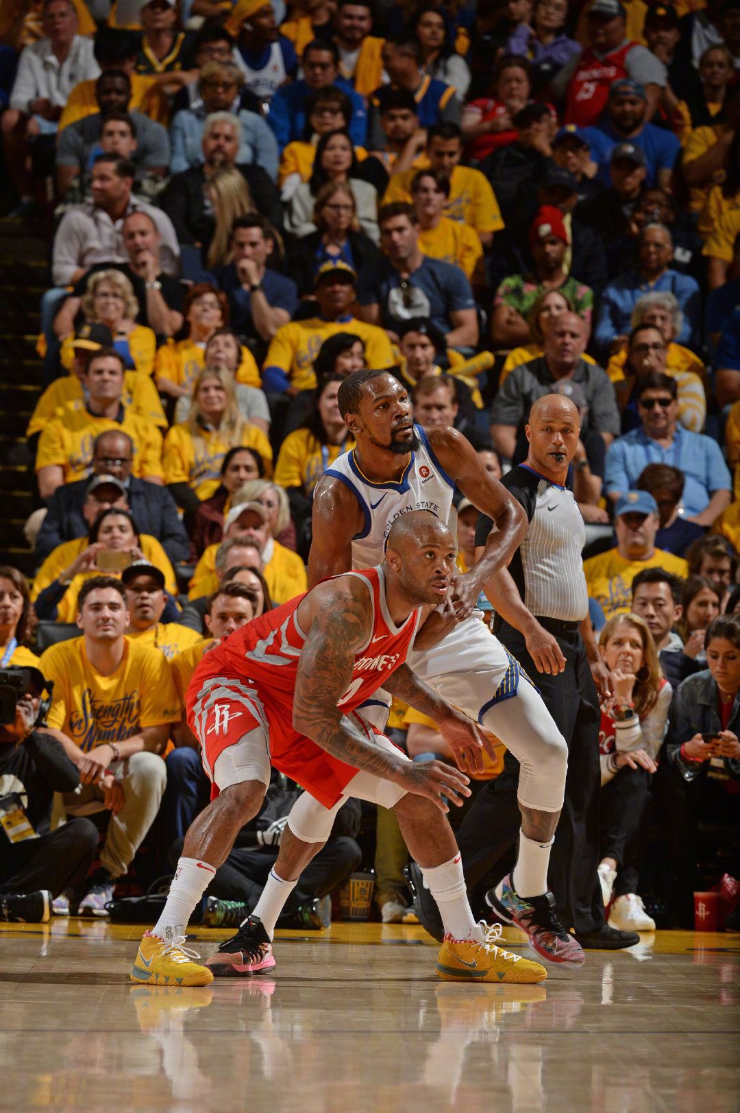 纵观季后赛|金州拉文扣篮绝杀比赛,这是最差