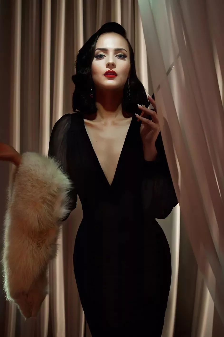 俩美国姑娘开了间时尚学校,专门打造复古女郎!