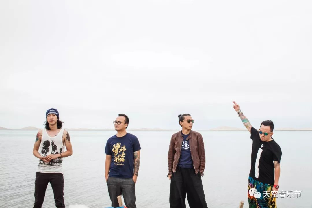 痛仰乐队在“青岛啤酒·天空音乐节”等你,6月1日,就问你约不约?|音乐节|青岛啤酒|痛仰_新浪新闻