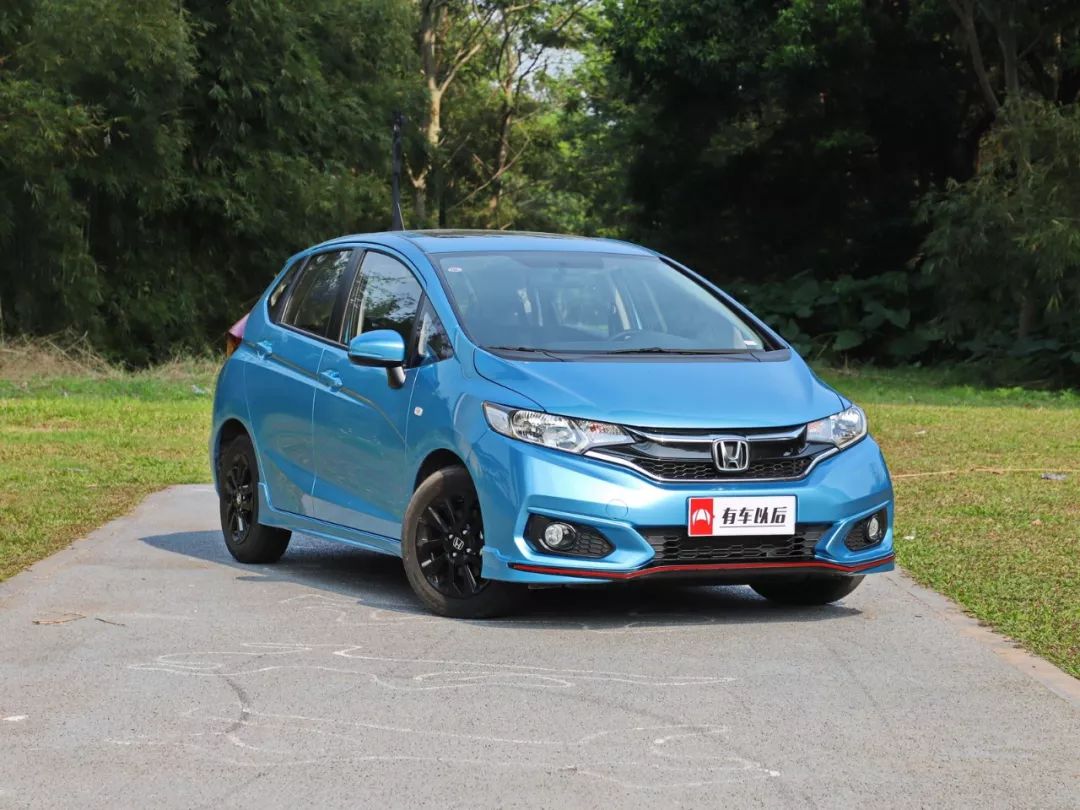 10万买热销合资车，这3台最受年轻人欢迎，好看又好开！