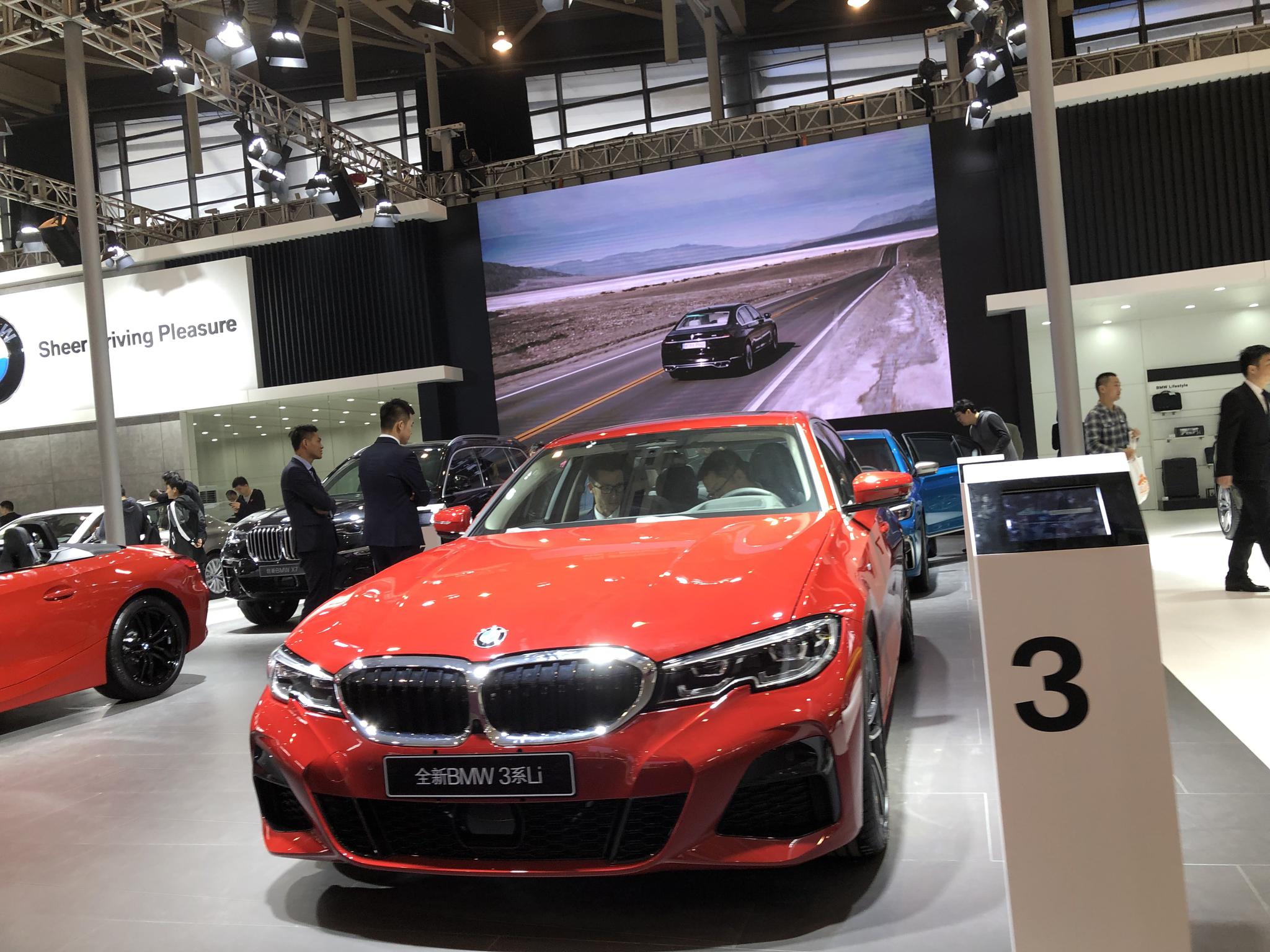 bmw携明星阵容耀目南京五一国际车展