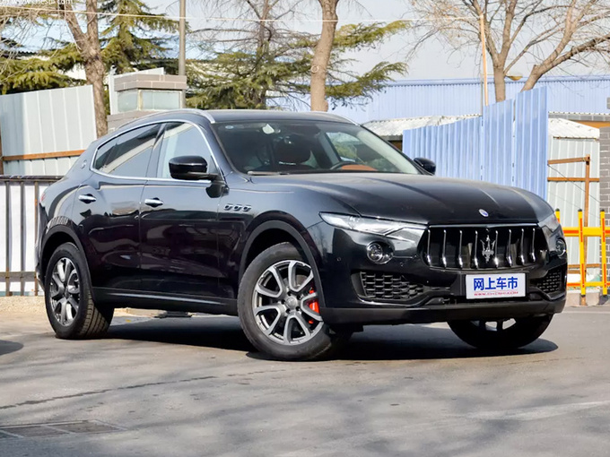 车标是海神三叉戟，在中国降价45万，却仍然没人买