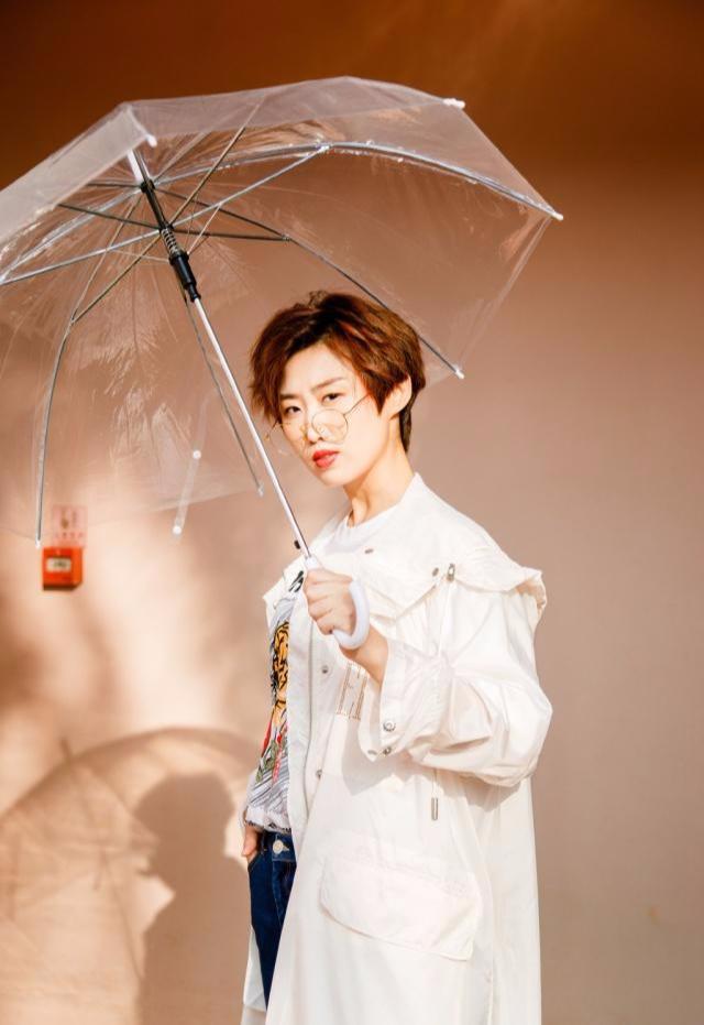 奥运冠军郭跃现状:退役后成清华学霸,梦想进娱乐圈今美到认不出