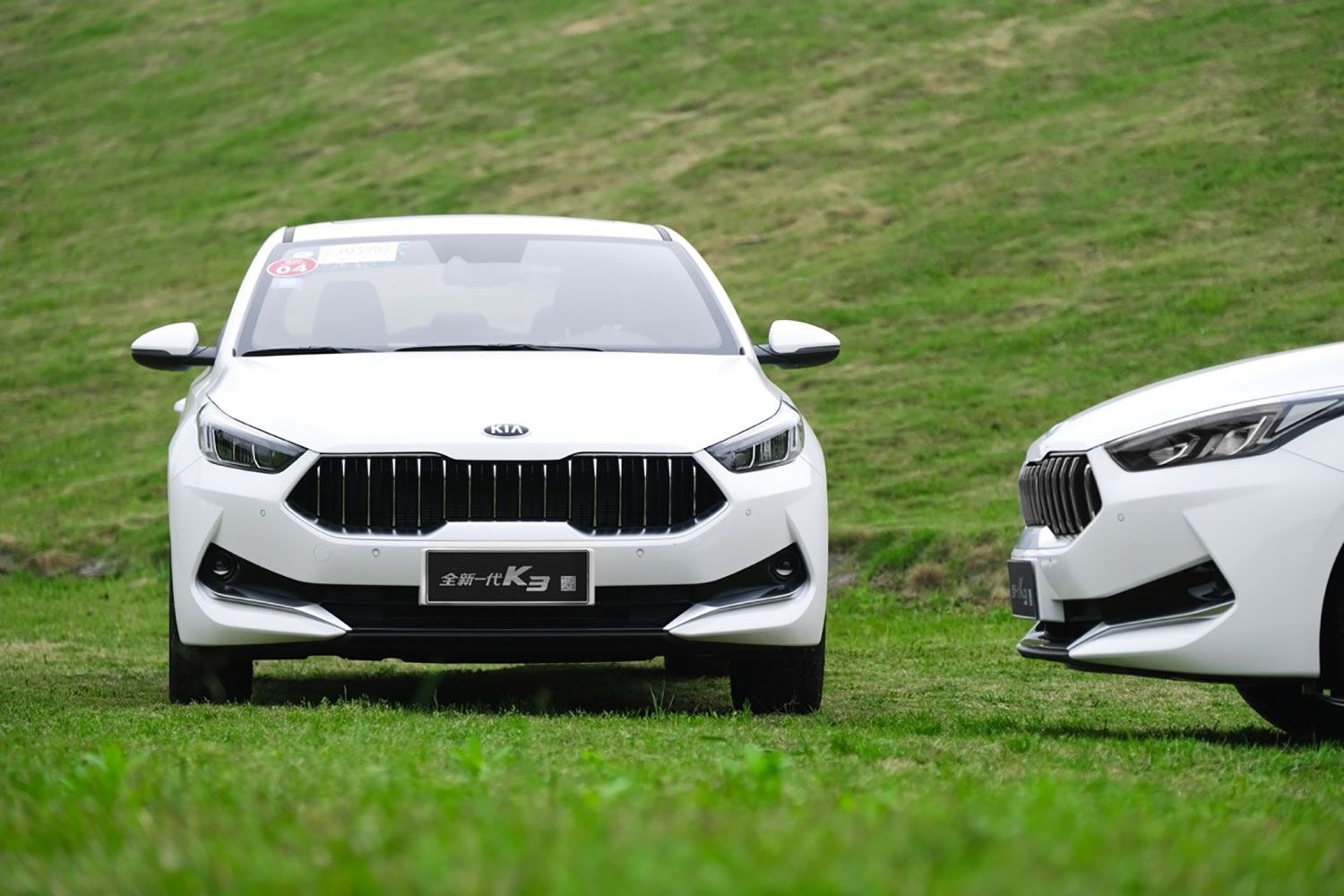 全新一代k3在其起亚汽车全球尖端智能技术的基础上,聚焦中国年轻消费