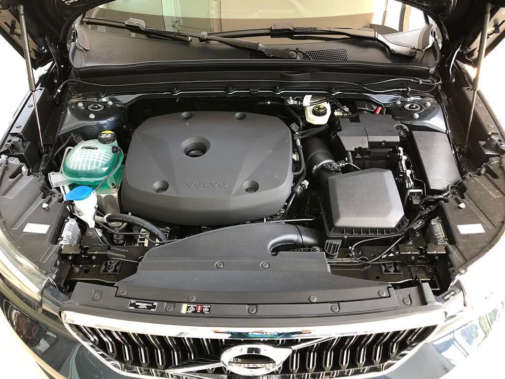 豪华紧凑型SUV新成员，国产版沃尔沃XC40已到店