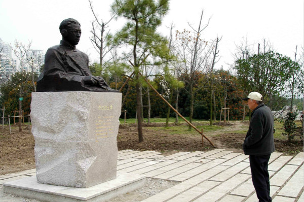 国内首部谍战舞剧纪念李白烈士永不消逝的电波穿越70年时空