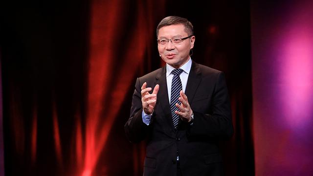 在5月6日播出的《这就是中国》节目中,复旦大学中国研究院院长张维为