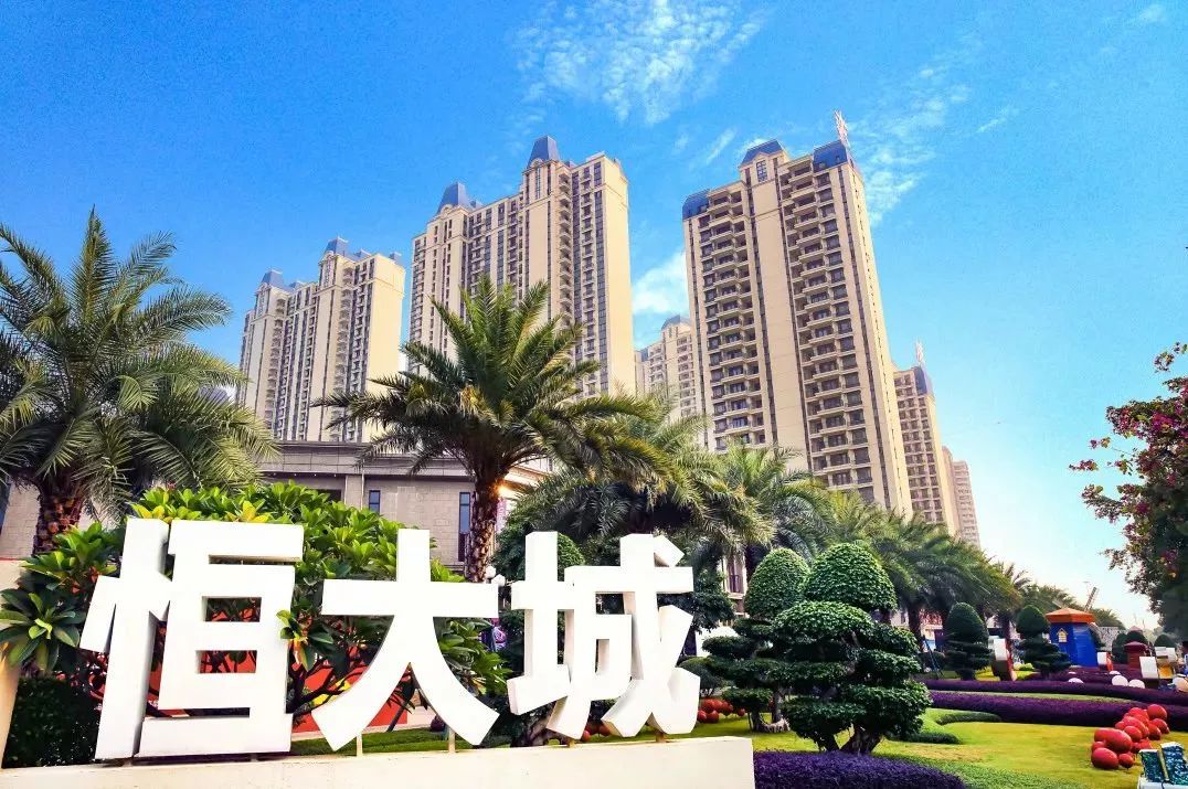 抱着怀中的小宝宝,柳州这位妈妈竟有些烦恼!都是因为