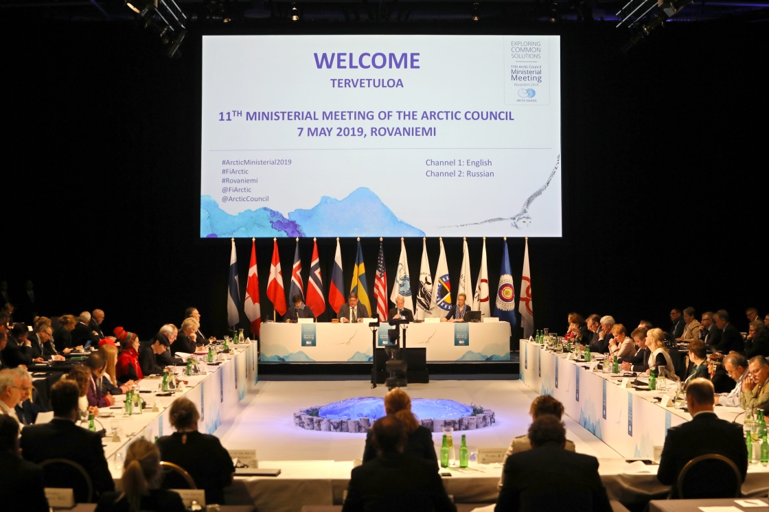 　在芬兰罗瓦涅米举行的第11届北极理事会部长级会议会场（5月7日摄）。  新华社 图