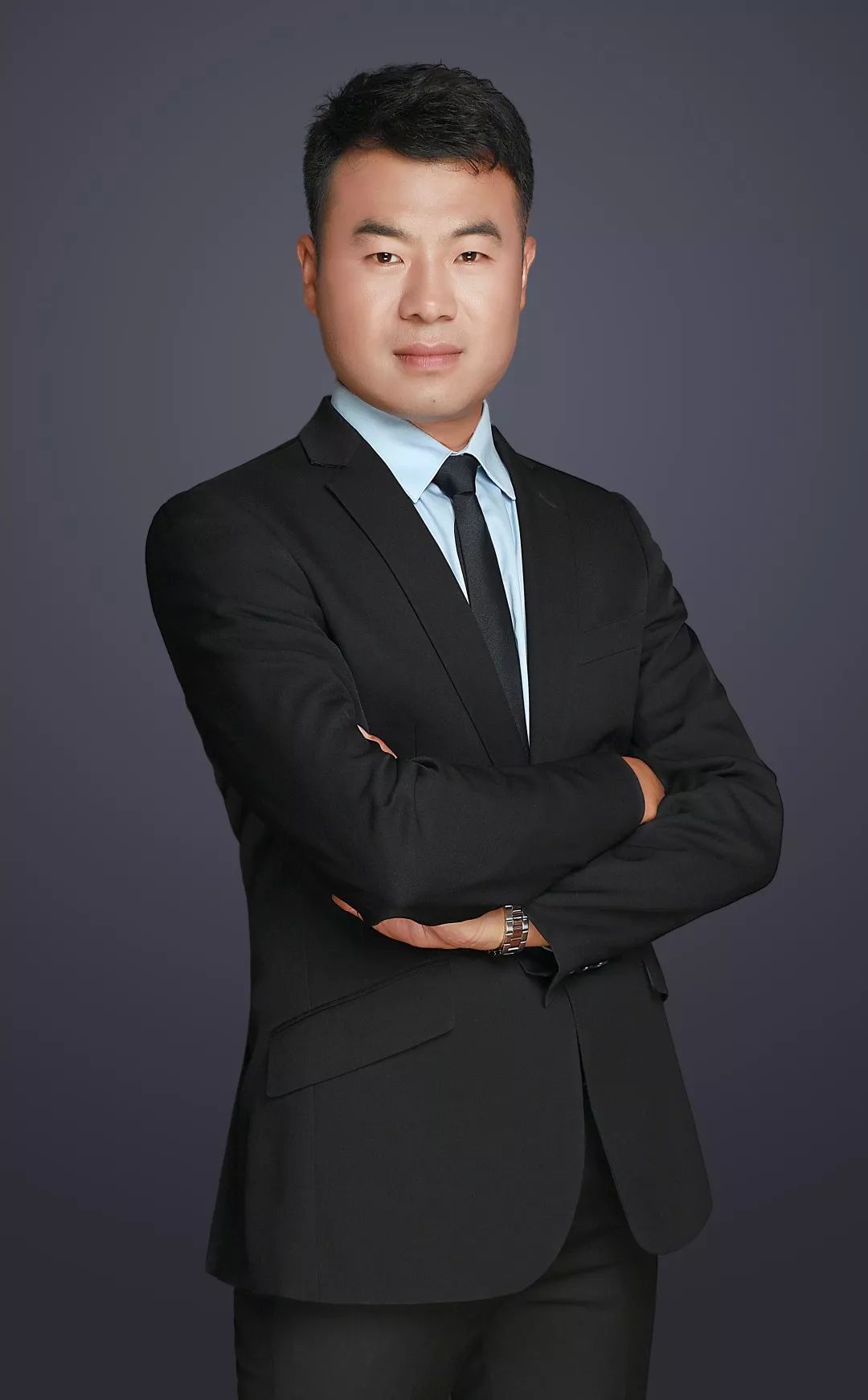 贺永强2017年cctv慈善之夜年度慈善人物,"爷爷奶奶一堂课"发起人丘伟