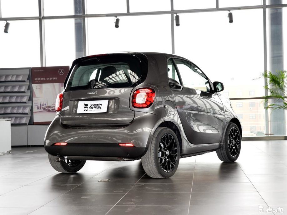 68万元 smart fortwo 66千瓦硬顶风擎版上市