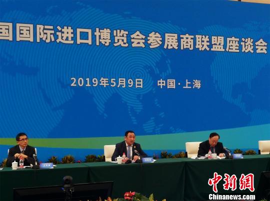 中国国际进口博览会参展商联盟座谈会在沪举行　姜煜　摄