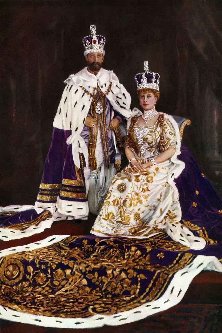 　乔治五世与玛丽王后