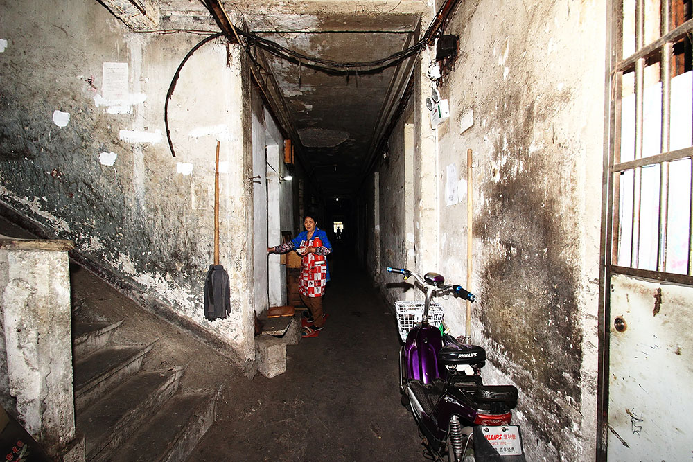 筒子楼里的蜗居生活终将走入历史