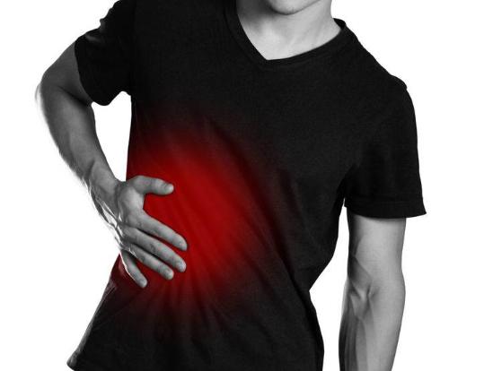 指甲透露健康,指甲出现竖纹,是身体显露出了3个问题,别忽视