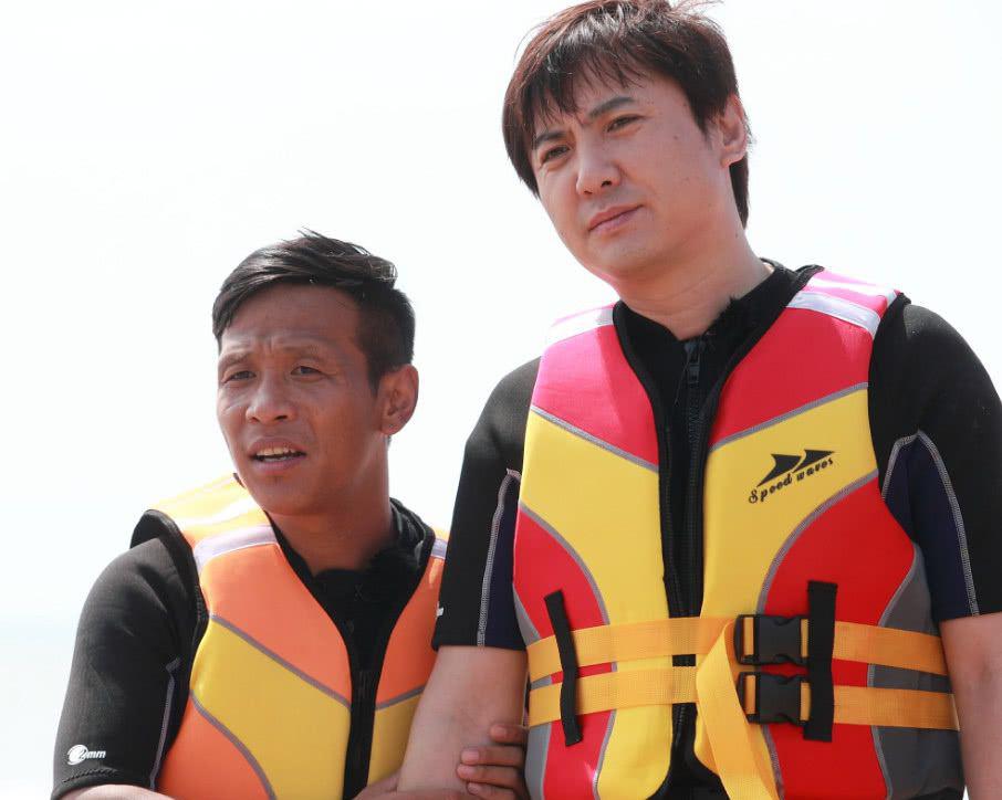 宋小宝身高162小沈阳身高174两人同台谁说了谎