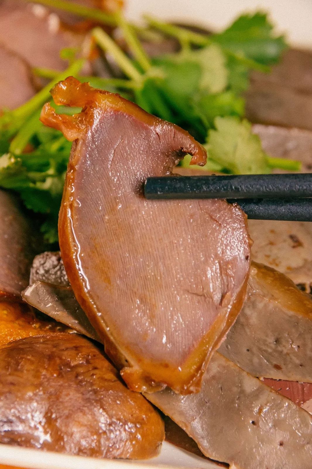 菜市场旁的卤鹅传说宝安人坐街边吃了13年