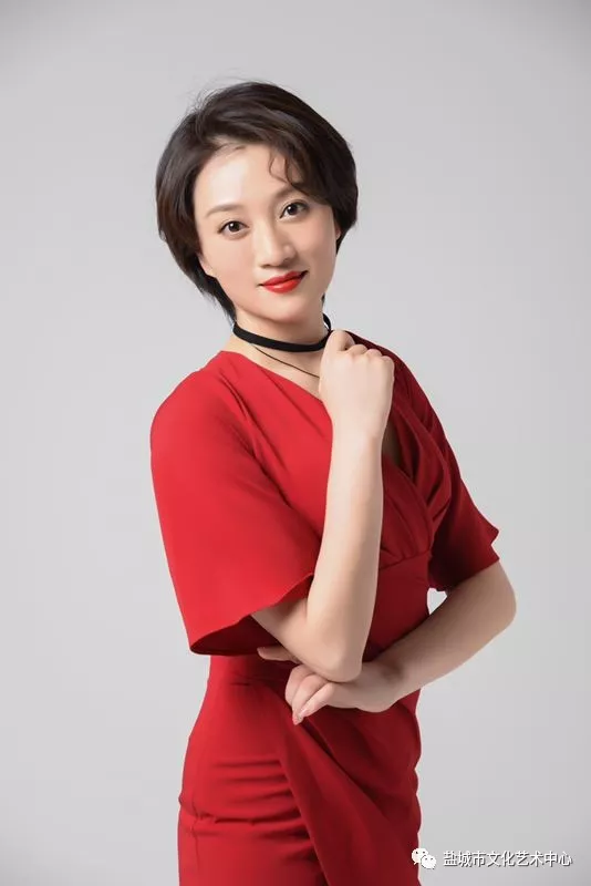 路洁北京京剧院一团青衣演员.