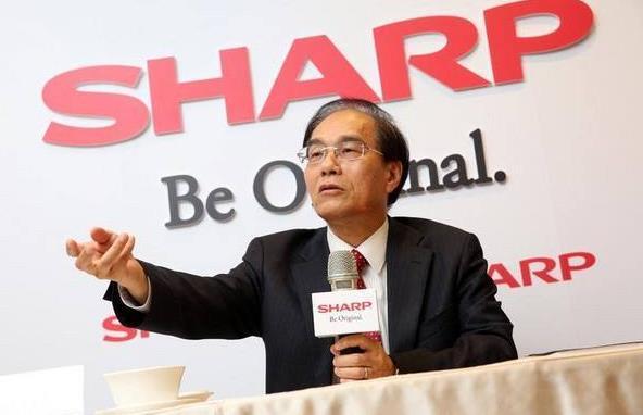 这次6位新的董事候选人中,除简宜彬一人外,包括郭台铭在内的"三老二新