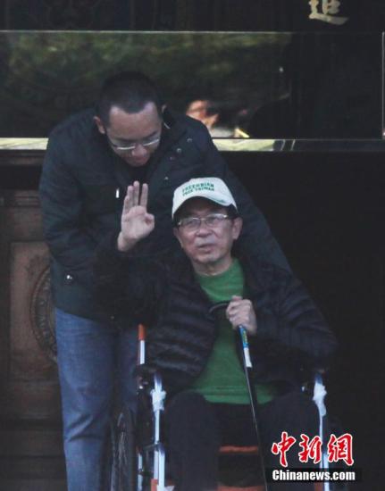 资料图：2015年1月5日，台湾当局前领导人陈水扁获准保外就医。 中新社发 路梅 摄