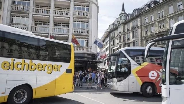 âä¸­å½ä¸äººææ¸¸å¢å°è®¿çå£«âçå¾çæç´¢ç»æ