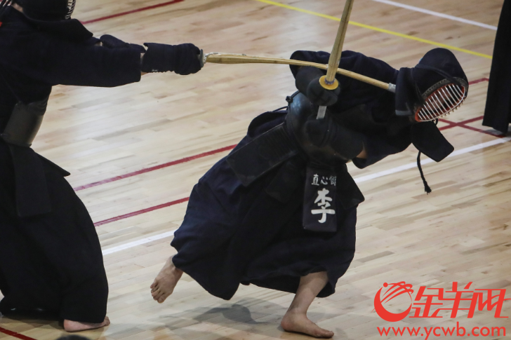 华南区首届剑道公开赛广州揭幕|中国_新浪新闻
