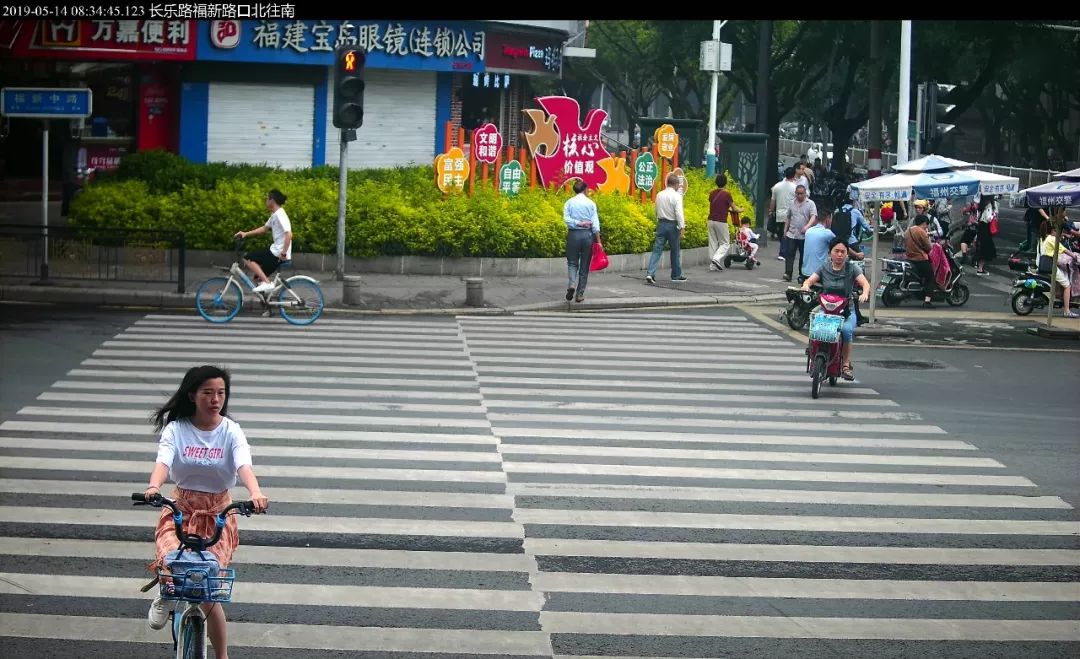 高清无码不遮脸!福州这些行人,电动车闯红灯被曝光!