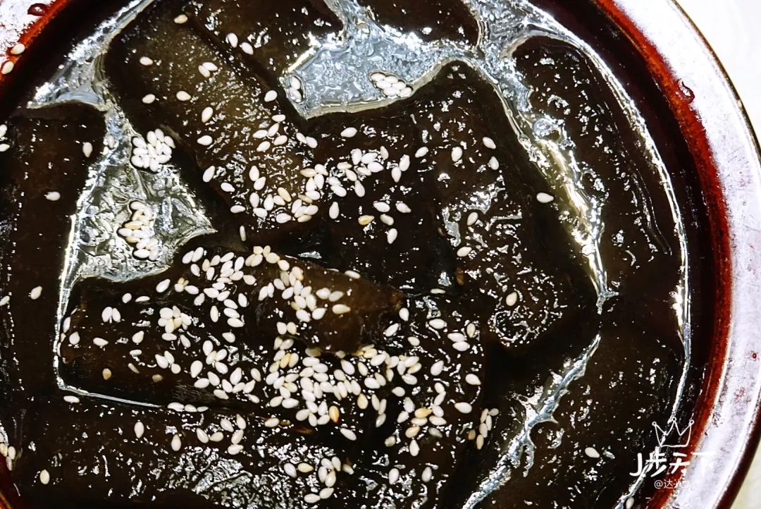 正文  以下是瑶家十八碗的其中几道菜肴,属郴州地道瑶家菜,列个菜单