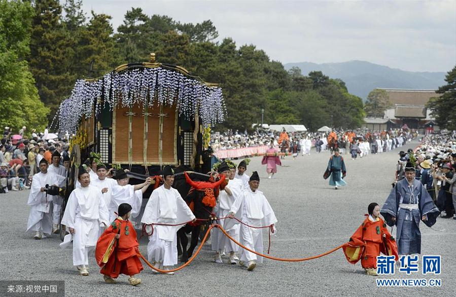 京都迎来传统节日 葵祭 京都 京都皇宫 衣装 新浪新闻 京都迎来传统节日 葵祭 京都 京都皇宫 衣装 新浪新闻