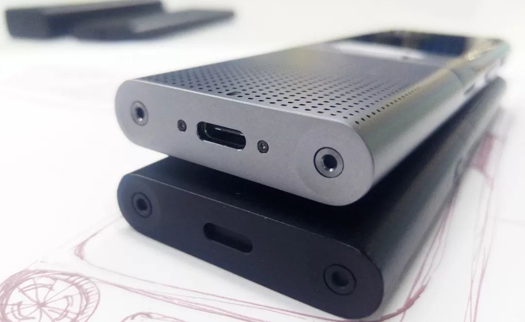 【普象网原创设计】科大讯飞翻译机 | 智能安全摄像头