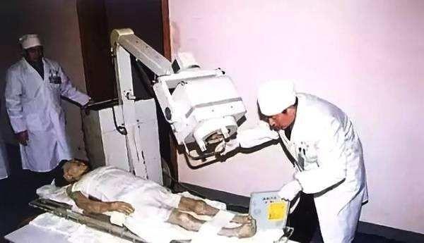 长沙西汉辛追夫人千年栩栩如生解剖发现死因让人意外