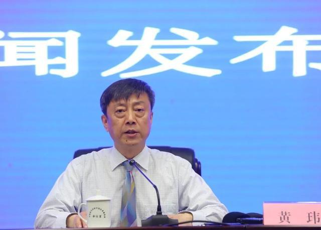 院长刘章锁,党委副书记,互联网医疗系统与应用国家工程实验室主任赵杰