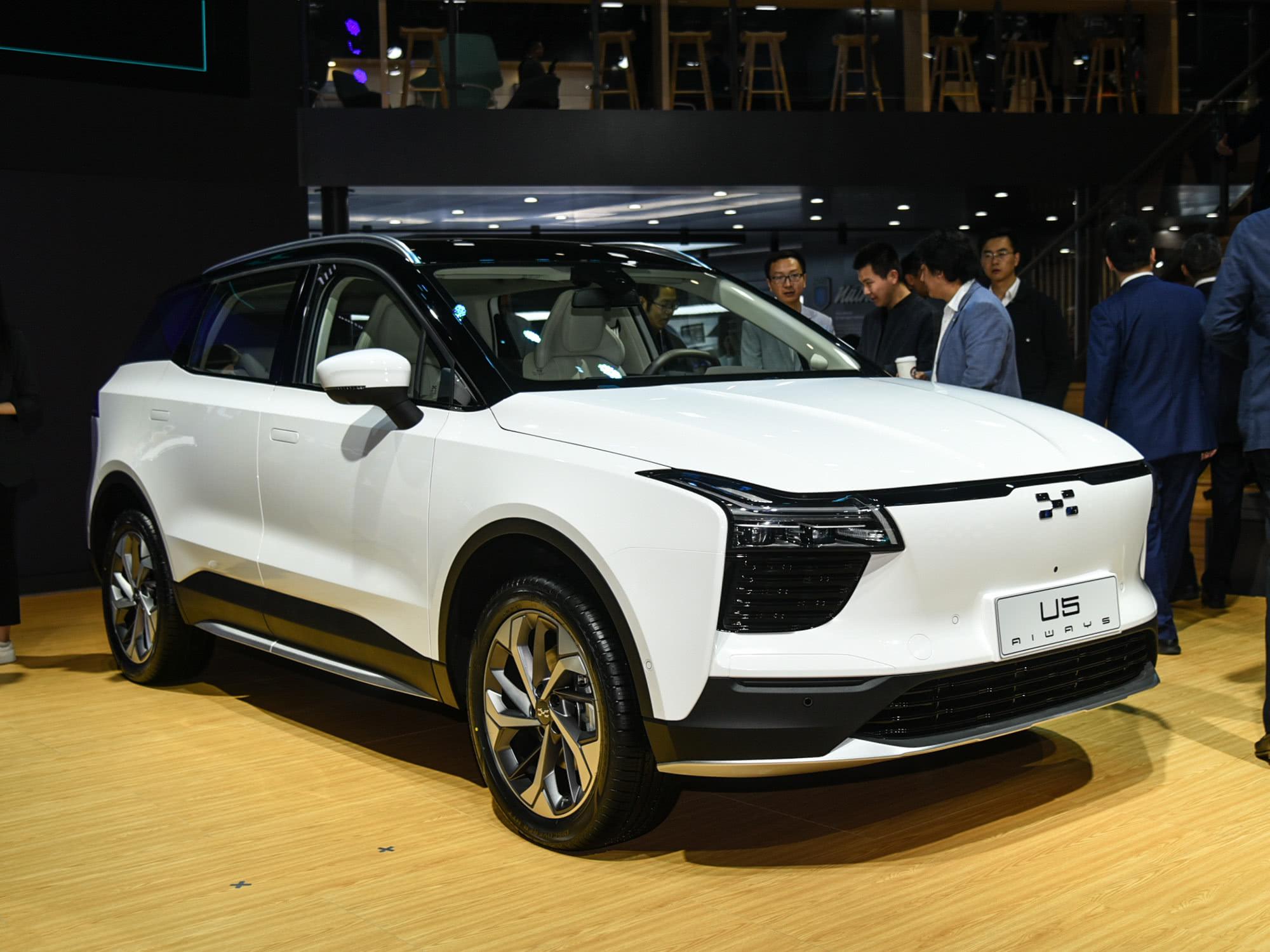 还原概念车,爱驰u5申报图曝光,续航460km还有附加电池